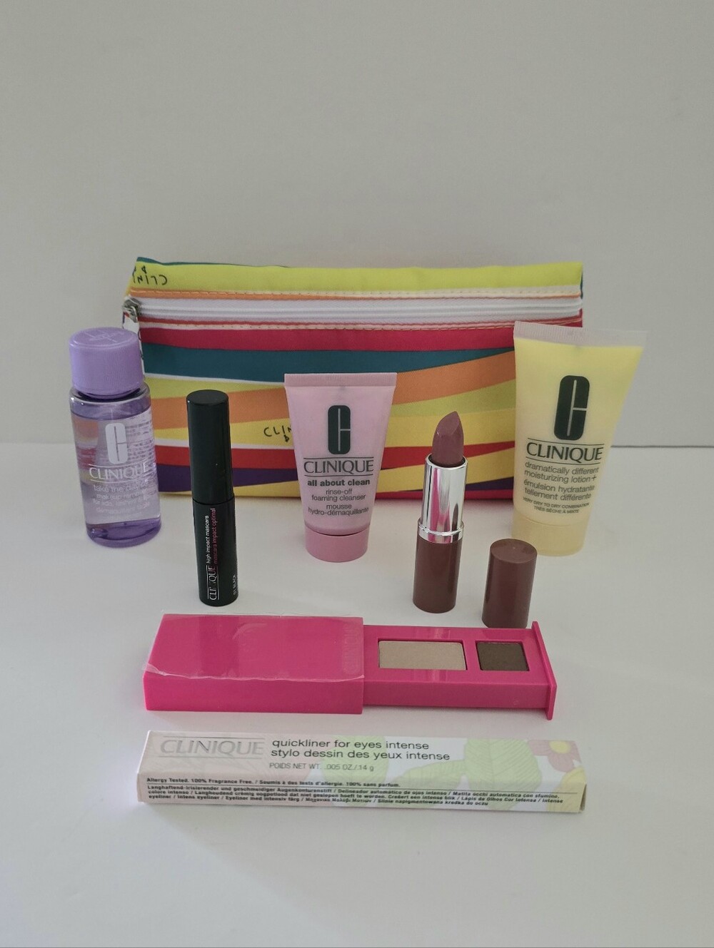 Clinique x Donald 8-Piece Gift with Bag